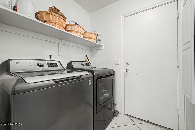 15869 W TARA Lane, Surprise, AZ 85374