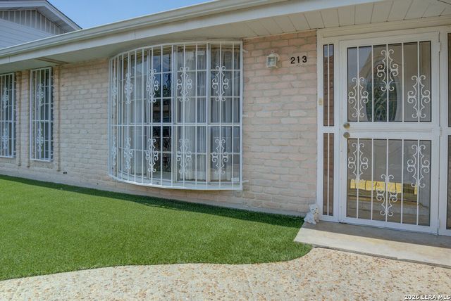 213 Fenwick, Windcrest, TX 78239