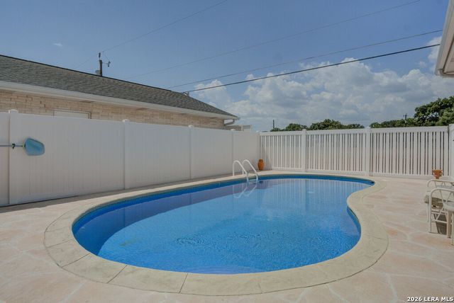 213 Fenwick, Windcrest, TX 78239
