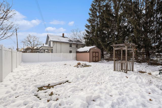 126 Calhoun Street, Battle Creek, MI 49017