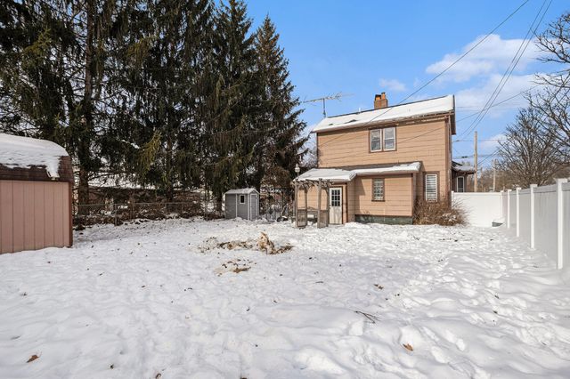 126 Calhoun Street, Battle Creek, MI 49017