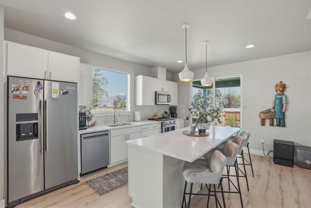 20546 Aberdeen Court, Bend, OR 97702