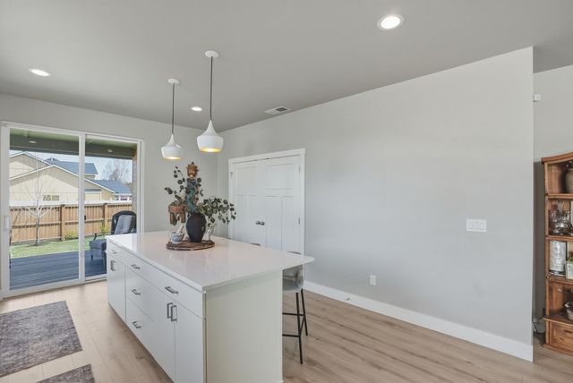 20546 Aberdeen Court, Bend, OR 97702