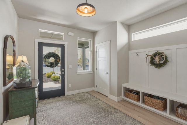 20546 Aberdeen Court, Bend, OR 97702