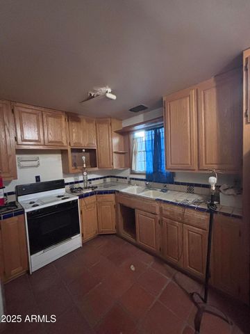 241 E 3RD Avenue, Ajo, AZ 85321