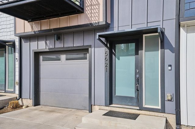 5621 W 11th Place, Lakewood, CO 80214