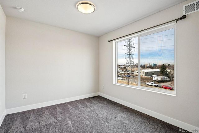 5621 W 11th Place, Lakewood, CO 80214