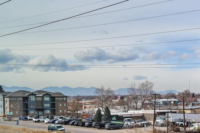 5621 W 11th Place, Lakewood, CO 80214