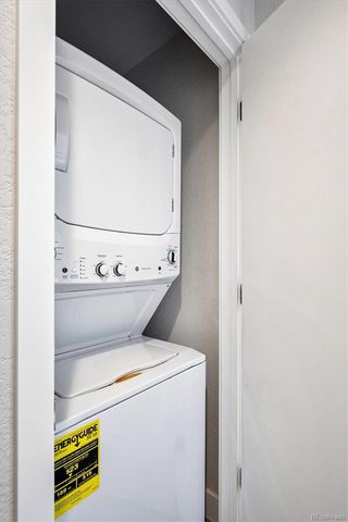 5621 W 11th Place, Lakewood, CO 80214