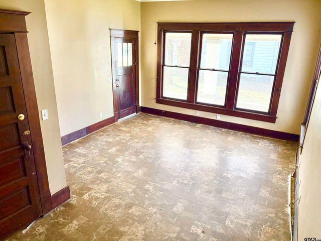 228 N TEXAS, Pittsburg, TX 75686