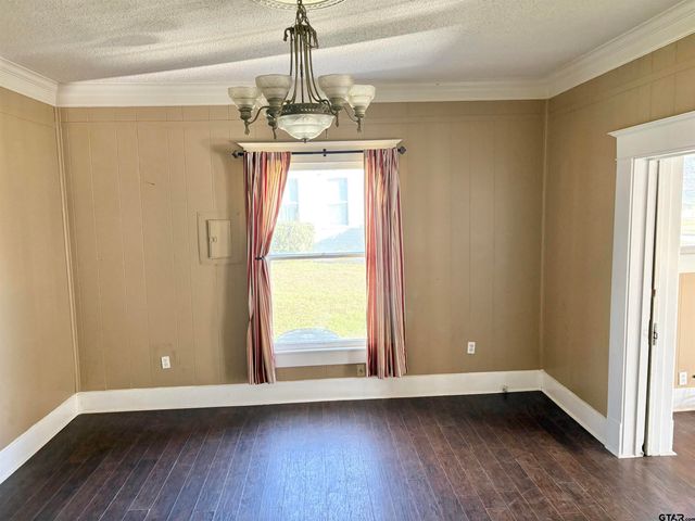 228 N TEXAS, Pittsburg, TX 75686