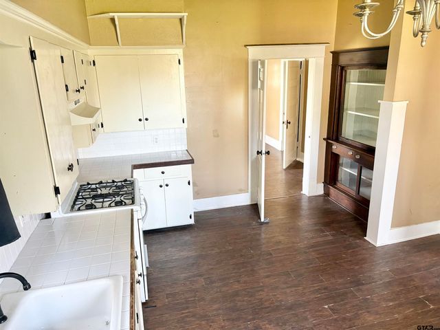 228 N TEXAS, Pittsburg, TX 75686