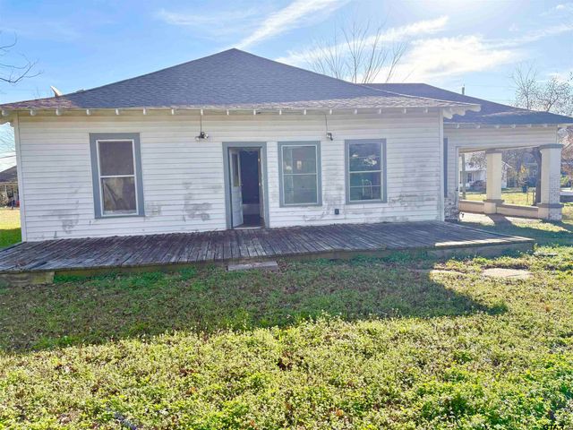 228 N TEXAS, Pittsburg, TX 75686