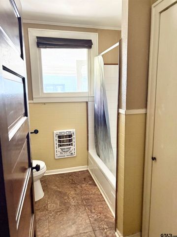 228 N TEXAS, Pittsburg, TX 75686