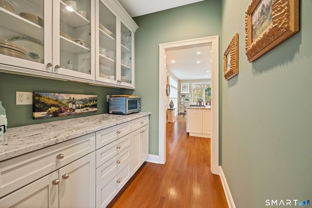 305 Richmond Glen Drive, Cheshire, CT 06410