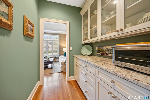 305 Richmond Glen Drive, Cheshire, CT 06410