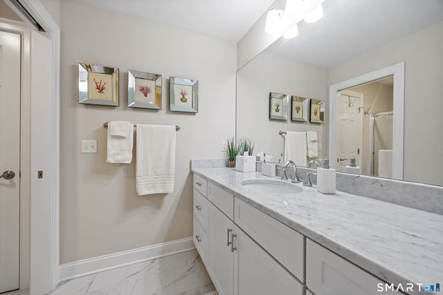305 Richmond Glen Drive, Cheshire, CT 06410