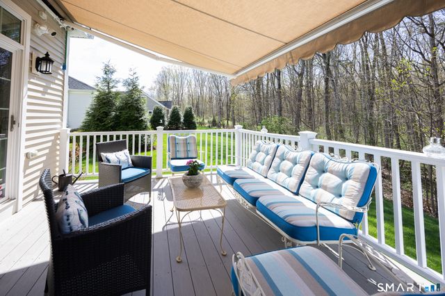 305 Richmond Glen Drive, Cheshire, CT 06410