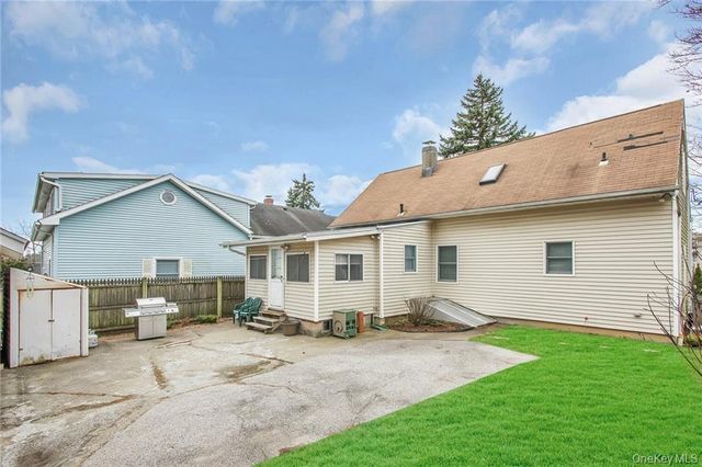 22 Pearl Avenue, West Harrison, NY 10604