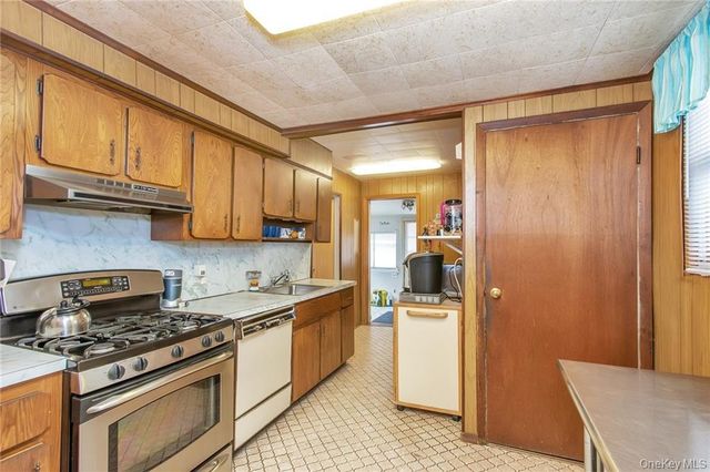22 Pearl Avenue, West Harrison, NY 10604
