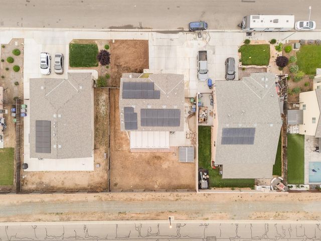 1945 E Gum Avenue, Reedley, CA 93654