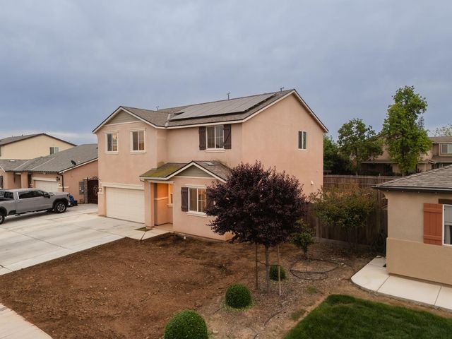 1945 E Gum Avenue, Reedley, CA 93654