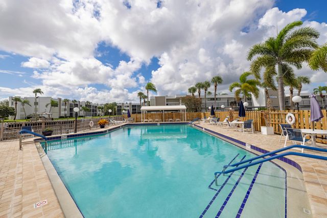 1950 SW Palm City Road 7101, Stuart, FL 34994