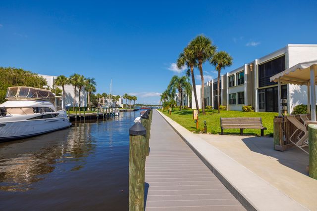 1950 SW Palm City Road 7101, Stuart, FL 34994