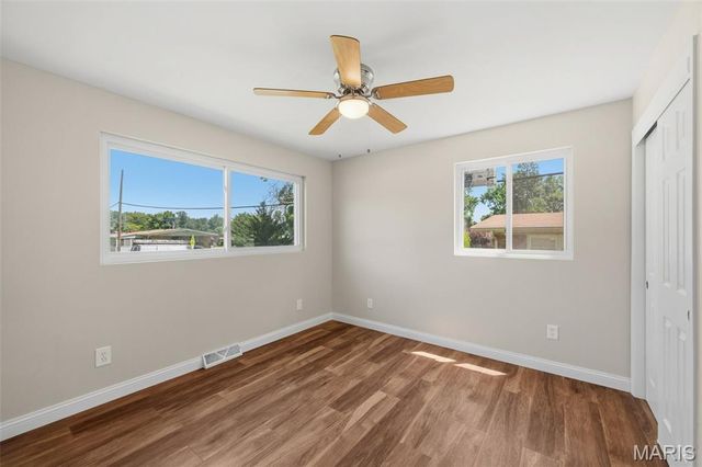 8906 Seneca Avenue, Overland, MO 63114