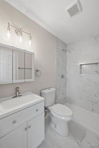 8906 Seneca Avenue, Overland, MO 63114