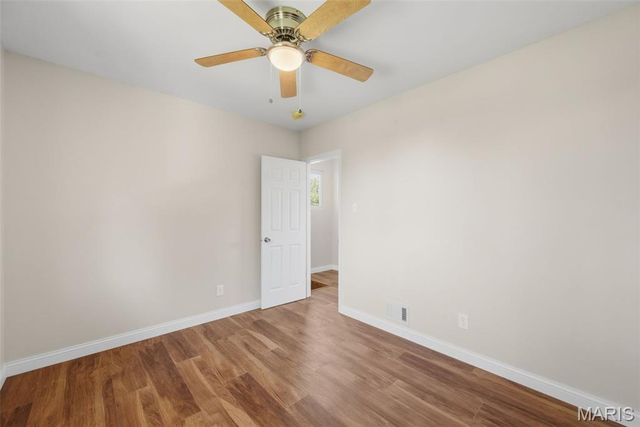 8906 Seneca Avenue, Overland, MO 63114