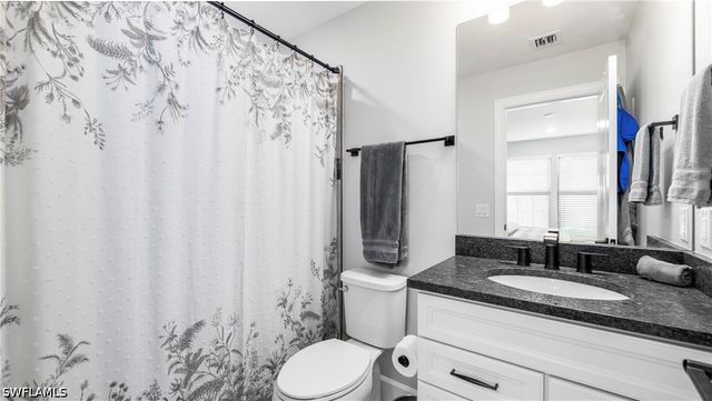 10428 Ventana LN, Naples, FL 34120