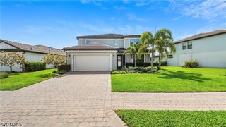 10428 Ventana LN, Naples, FL 34120