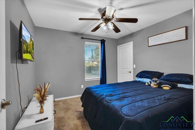 393 Noah Lane, Lindale, TX 75771