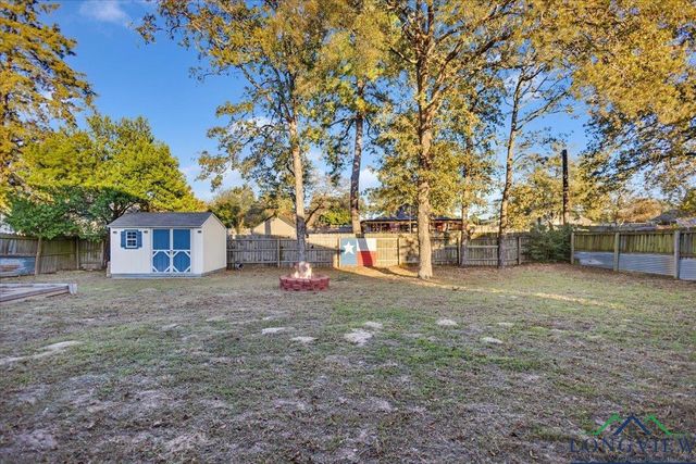 393 Noah Lane, Lindale, TX 75771