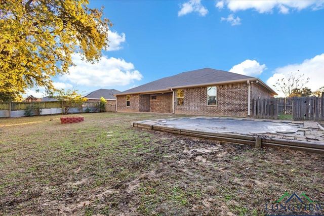 393 Noah Lane, Lindale, TX 75771