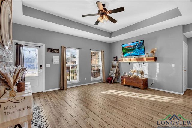 393 Noah Lane, Lindale, TX 75771