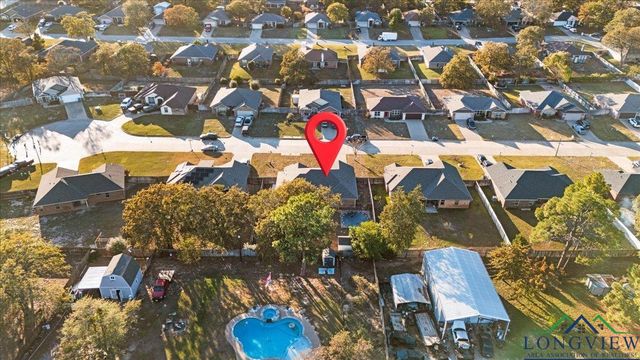 393 Noah Lane, Lindale, TX 75771