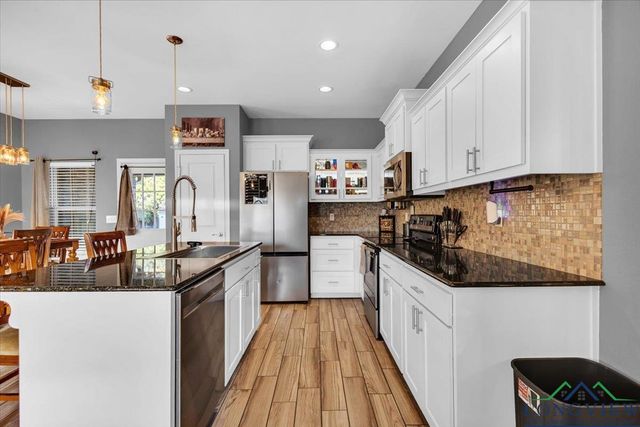 393 Noah Lane, Lindale, TX 75771