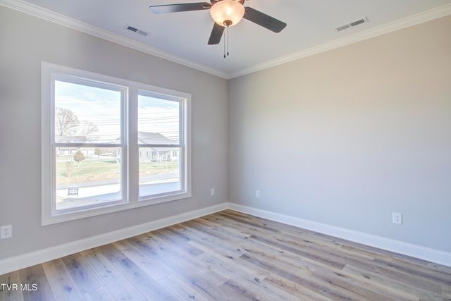 943 Sugar Hollow Road, Piney Flats, TN 37686