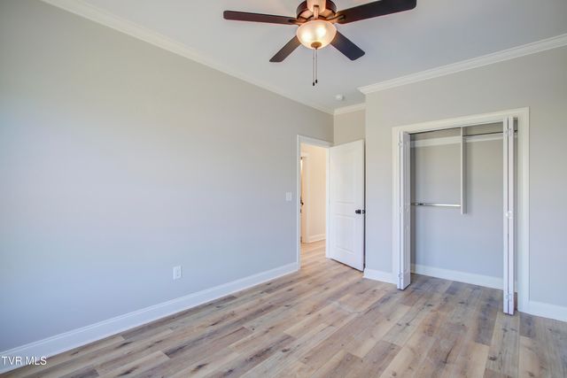 943 Sugar Hollow Road, Piney Flats, TN 37686