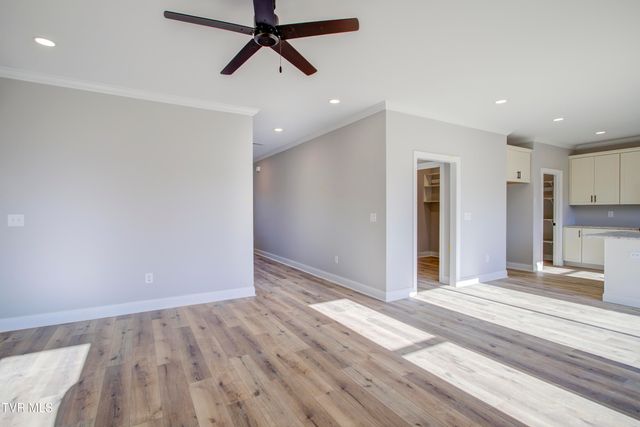 943 Sugar Hollow Road, Piney Flats, TN 37686