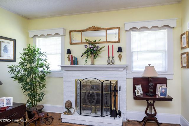103 W Pleasant Street, Roseboro, NC 28382