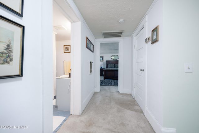 103 W Pleasant Street, Roseboro, NC 28382