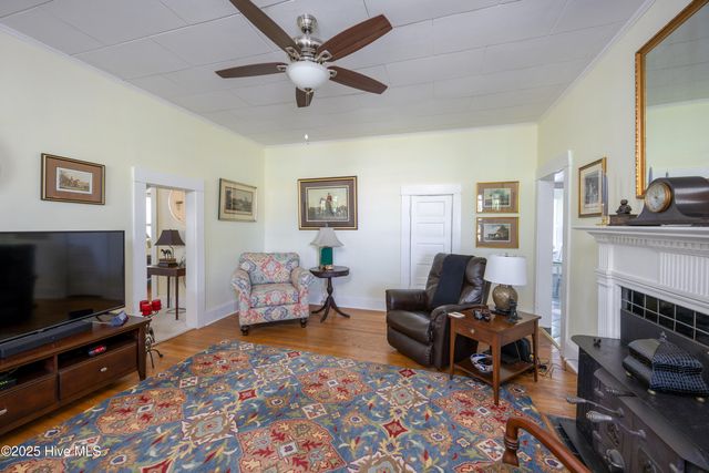 103 W Pleasant Street, Roseboro, NC 28382