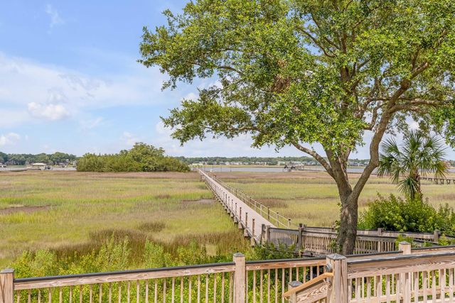 1605 Bernier Cmns, Johns Island, SC 29455