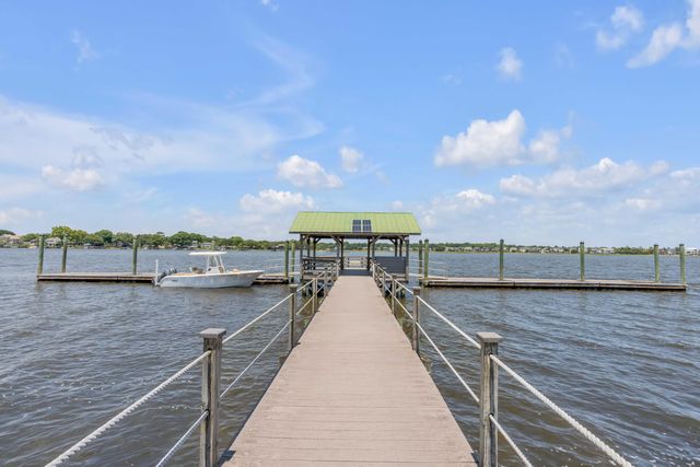 1605 Bernier Cmns, Johns Island, SC 29455