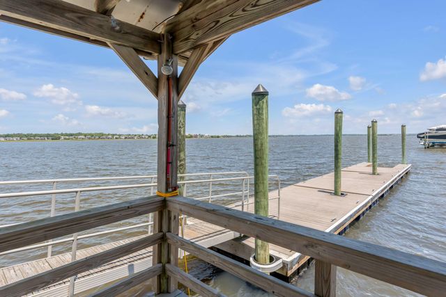 1605 Bernier Cmns, Johns Island, SC 29455