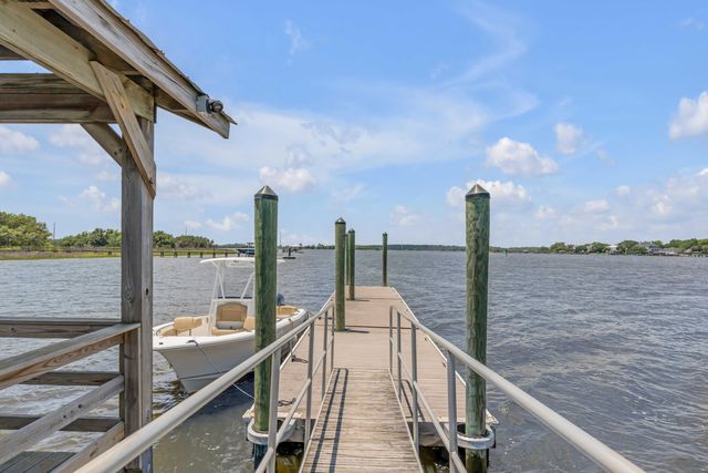 1605 Bernier Cmns, Johns Island, SC 29455