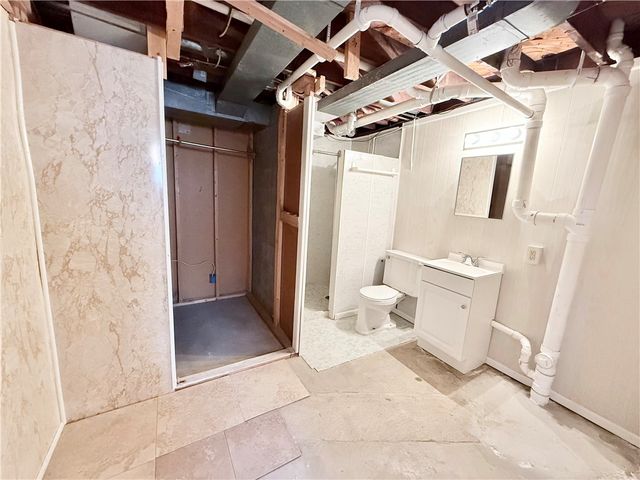 332 E Maitland Ln, Neshannock Twp, PA 16105